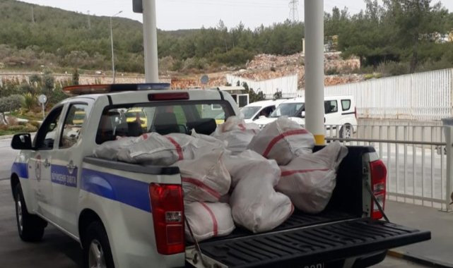 Muğla Büyükşehir Zabıtası 696 kg sağlıksız et ele geçirdi