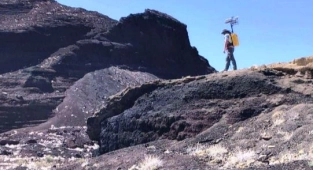NASA'dan Ay'a Özel Çanta