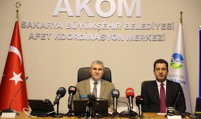 "Sakarya'nın geleceğine gençlerle yön veriyoruz"
