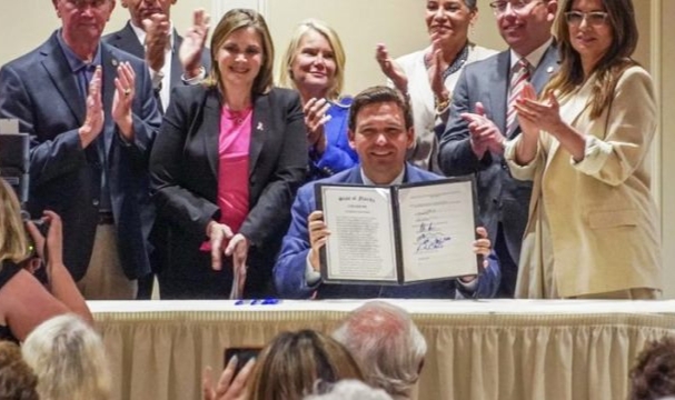Vali DeSantis İmzaladı! Artık Florida da Kürtaj Yasak