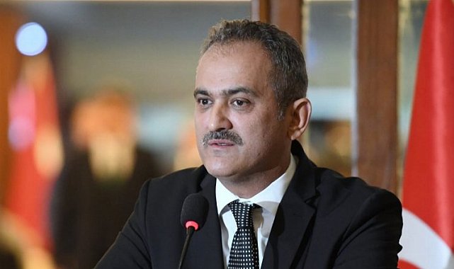 Bakan Özer Londra yolcusu