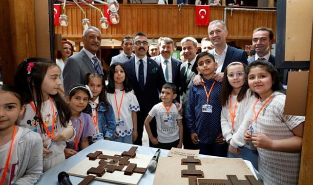 Bursa İnegöl'de çocuklar 'tarih' yazdı