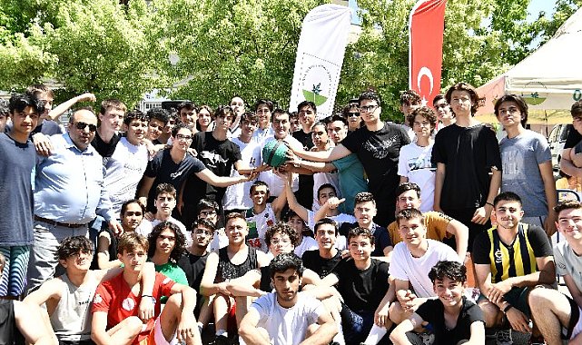 Bursa Osmangazi'de basketbol coşkusu