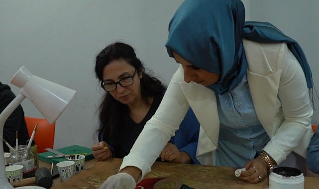Bursa Yıldırım'da el emekleri özel tasarımlar ortaya çıkıyor