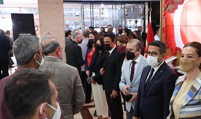 DEÜ'de bayramlaşma sevinci
