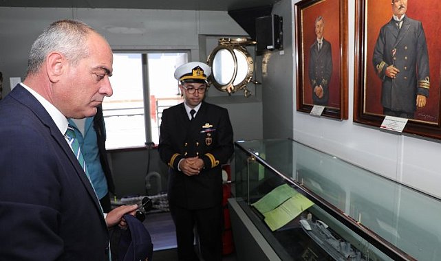 Efsane gemiye Bursa Gemlik'te ziyaretçi akını