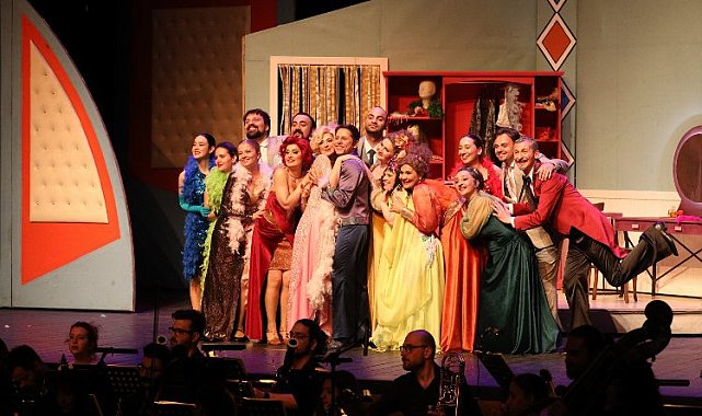 Hisseli Harikalar Kumpanyası ilk defa orkestra eşliğinde sahnelendi