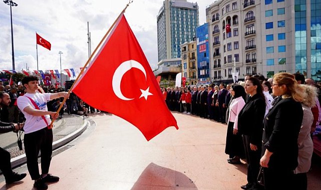 İmamoğlu: Gençlerin hayallerini burada kurabildiği bir ülke diliyorum