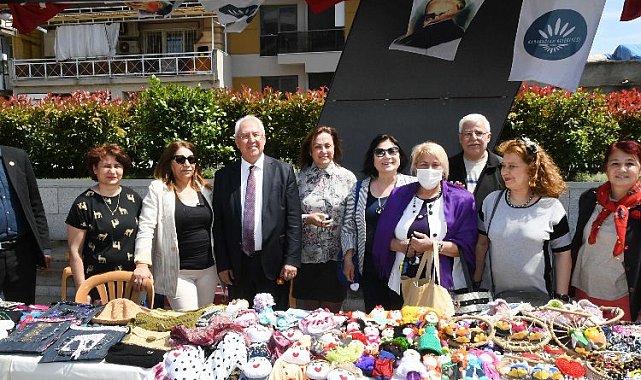 İzmir Karabağlar'da Anneler Günü Kermesi