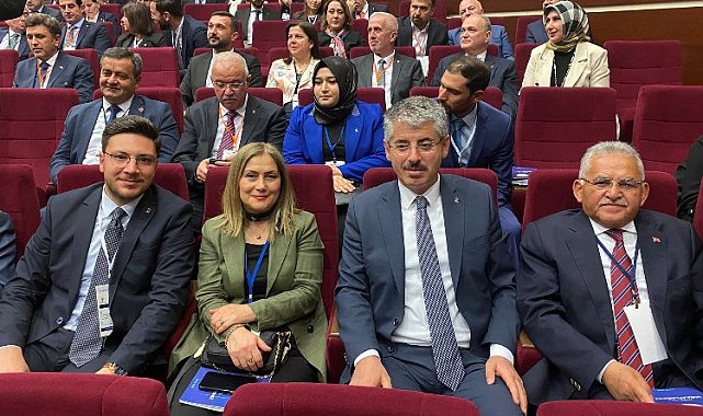Kayseri Büyükşehir Belediye Başkanı Büyükkılıç, Ankara'da AK Parti Genişletilmiş İl Başkanları Toplantısı'na  katıldı