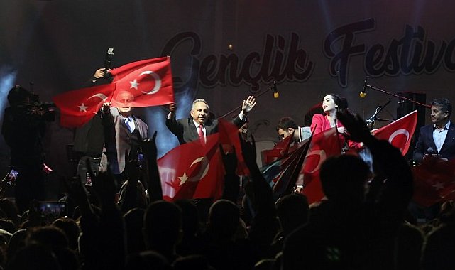 Kayseri Talas'ta coşkulu kutlama