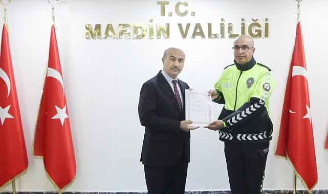 Mardin Valisi Demirtaş, başarılı personeli ödüllendirdi
