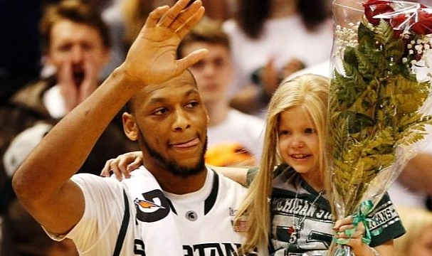 NBA'in Acı Kaybı! Türkiye'de de Forma Giymişti