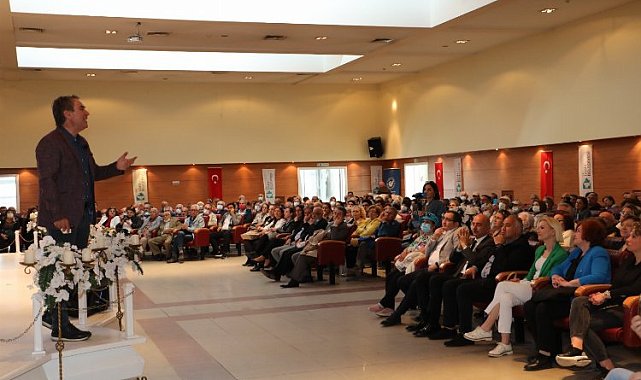 Tarihçi Sinan Meydan 19 Mayıs ruhu ve İzmit'i anlattı