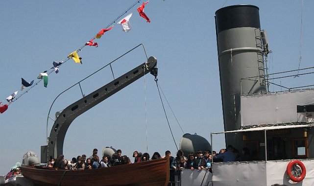 TCG Nusret Gemisi Bursa limanlarına demir attı