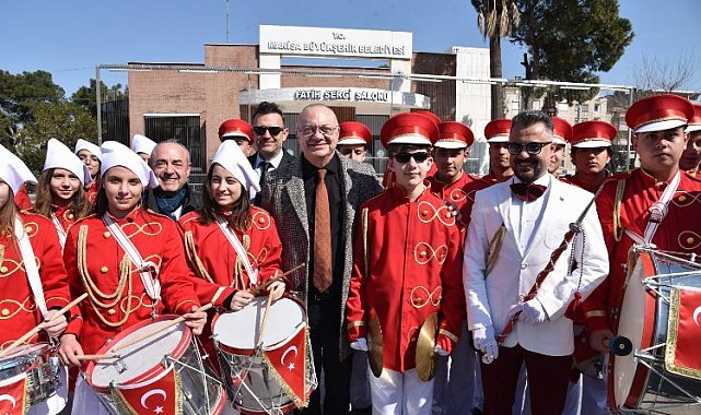 Türkiye Cumhuriyeti'nin yılmaz bekçileri gençler