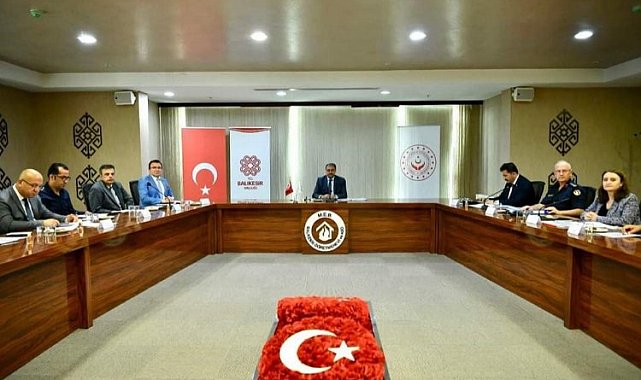 Aile içi ve kadına şiddet masaya yatırıldı