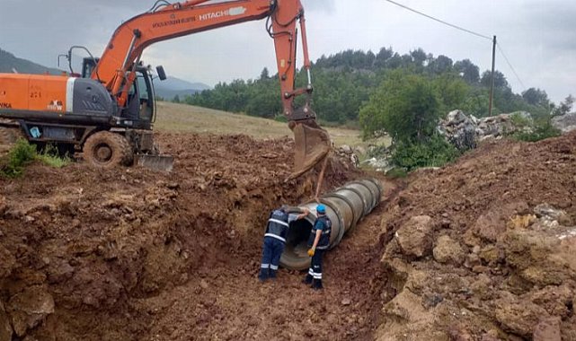 Akseki'de kış aylarında kırılan büzler onarılıyor