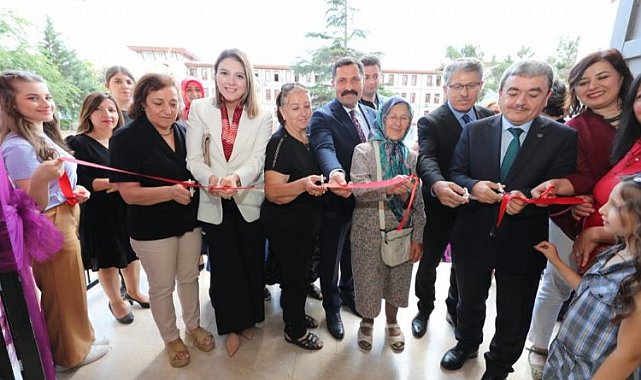Amasya'da kursiyerlerin sergisi büyüledi