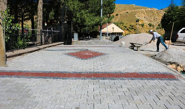 Bitlis'te yollar nakış nakış işleniyor
