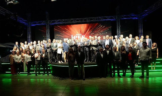 Bursa'da 'İpek Böceği İhracat Ödülleri' sahibini buldu