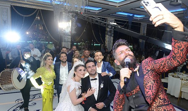 Bursa'da Mehmet Çevik'li görkemli düğün