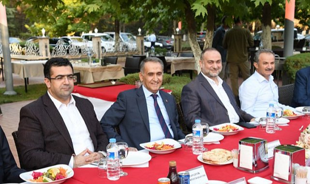 Çevik ve Taşçı onuruna veda yemeği
