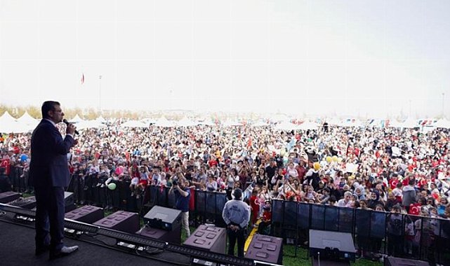 Demokrasi şenliği İstanbul Yenikapı'da