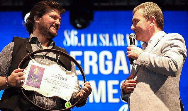 İzmir Bergama'da Ahmet Şafak rüzgarı