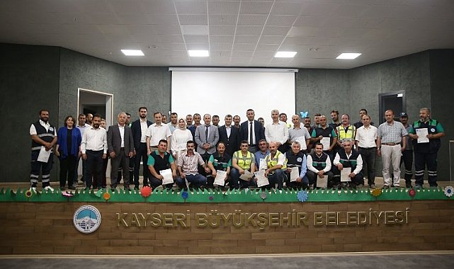 Kayseri Büyükşehir personeline orman yetiştirme sertifikası