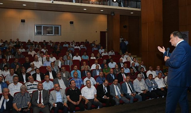 Malatya'da 'Kayısı Festivali' istişaresi sürüyor