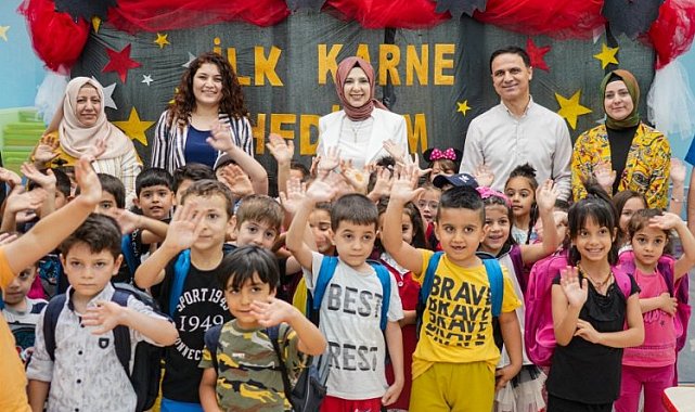 Miniklere karne hediyesi