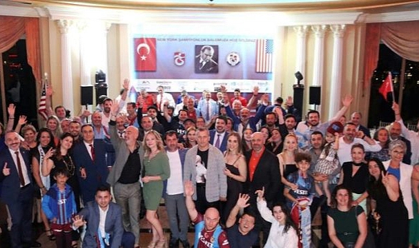 Trabzonspor’un Şampiyonluğu New York’ta da Kutlandı