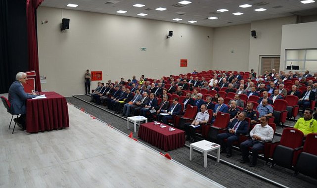 Vali Kılıç muhtarların sorunlarını dinledi