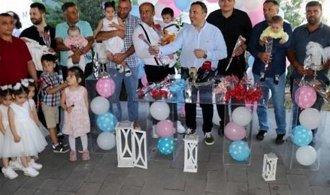 Yıllar sonra babalığı tadanlar özel günde buluştu