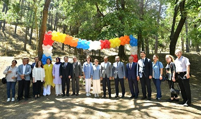 Balıkesir'de Koruyucu Aile Günü coşkusu