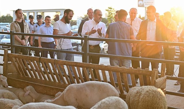 Bursa'da bayram öncesi başkanlardan pazar ziyareti