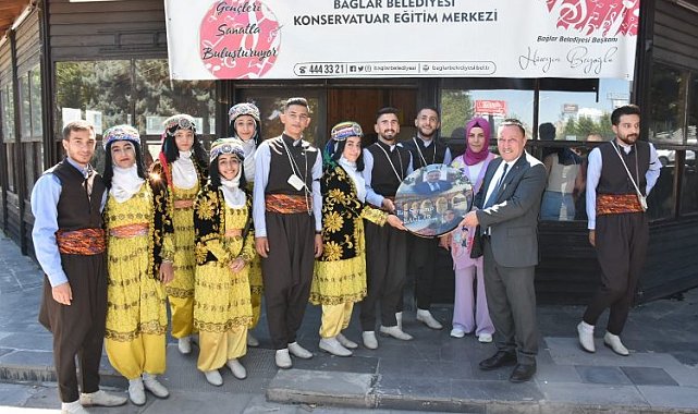 Diyarbakır Bağlar'da konservatuvarlı öğrencilerden üstün başarı