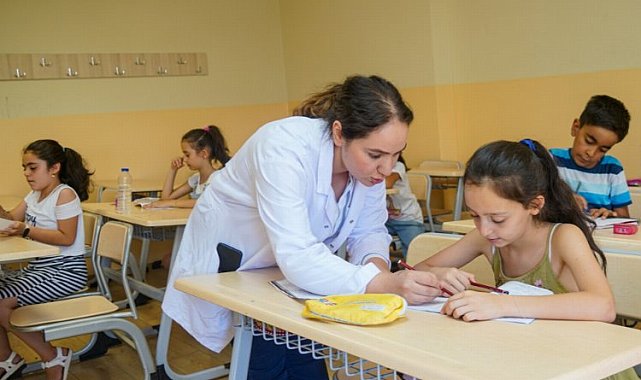 Diyarbakır'da 'Bilgi Evleri' öğrencileri hayallerine kavuştu