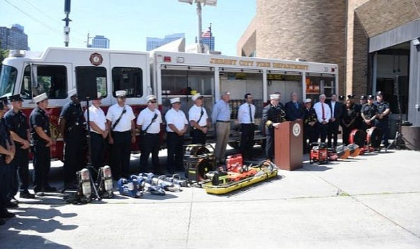 Jersey City İtfaiye Departmanı Güçlendirildi