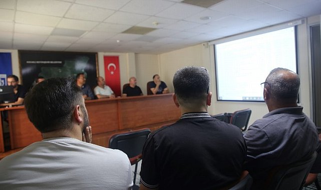 Kocaeli'nde yeni Emniyet binasına yaya üst geçidi ve durak cebi