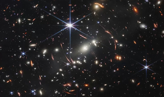 NASA'dan Evrenin En Derin Fotoğrafı
