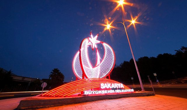 Sakarya Köprülü Kavşağı son haliyle ışıl ışıl