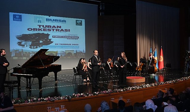 Turan Orkestrası ile Türk dünyası ezgileri