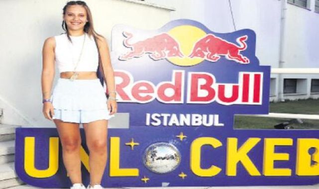 Ünlüler partide