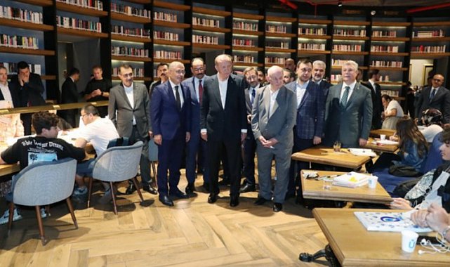 Cumhurbaşkanı Erdoğan, öğrencilerle sohbet etti