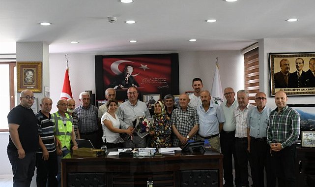 Elçin mahalle mahalle dolaşıyor