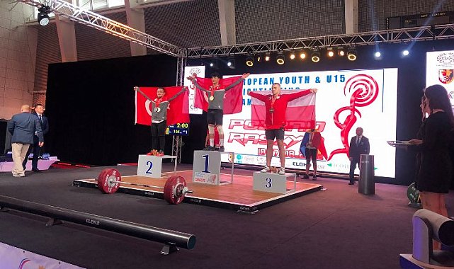Furkan Orhan'dan 3 altın madalya