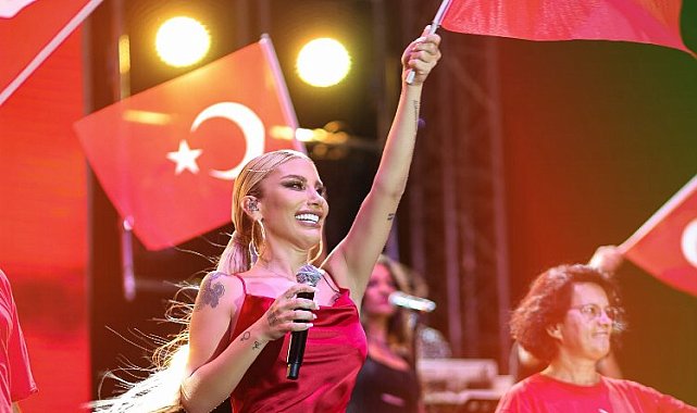 İrem Derici Manisa Turgutlu'daki adaşına umut oldu!