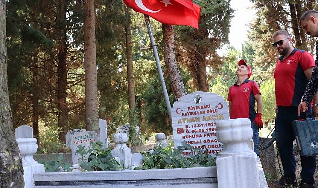 İzmitli şehidin kabri yenilendi